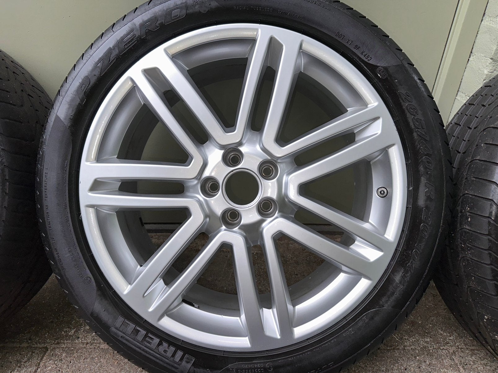 Originele Audi Q5 velgen 20 inch! Incl. Pirelli zomerbanden!, Ophalen, 265 mm, Banden en Velgen, 20 inch