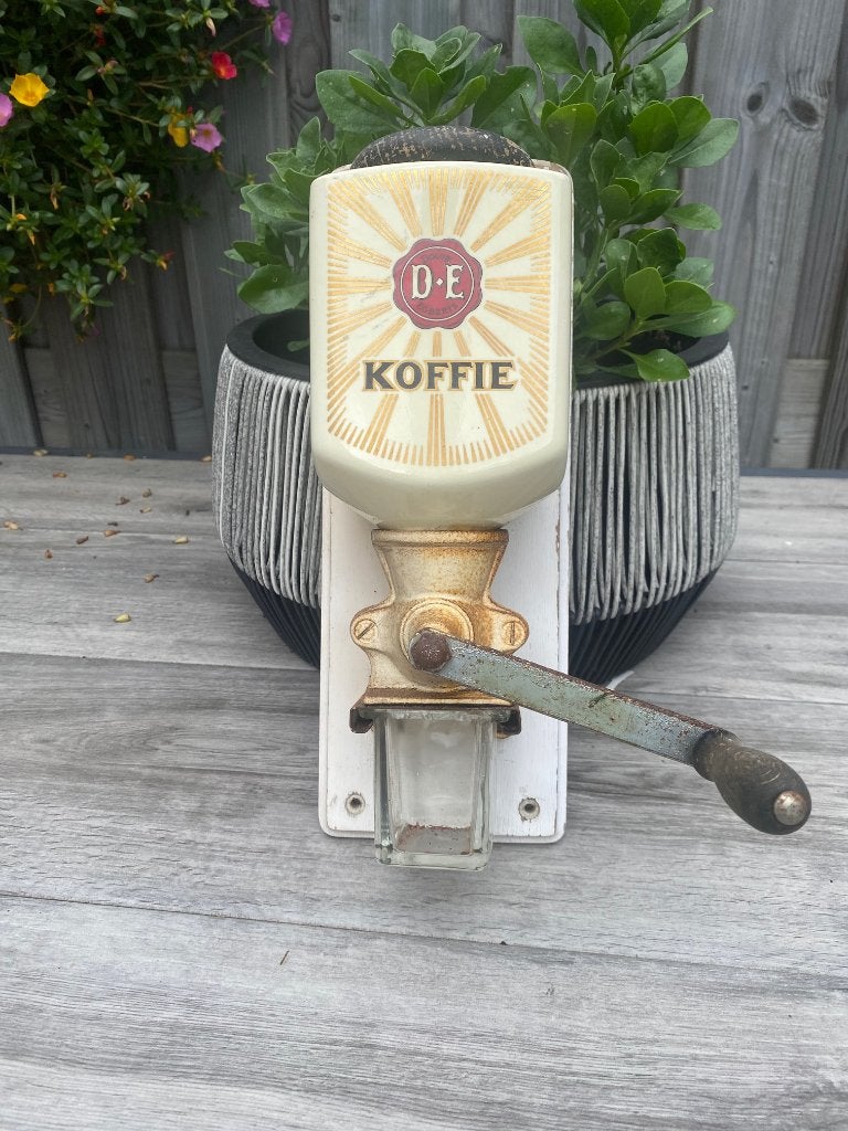 koffiemolen, Ophalen