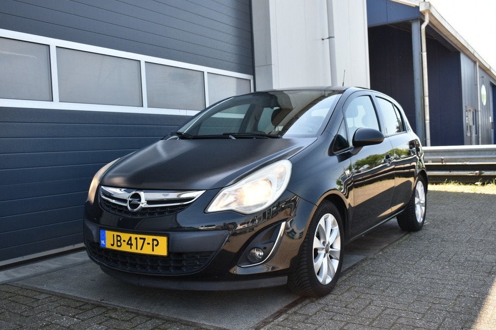 Opel Corsa 1.4-16V Anniversary Edition, Voorwielaandrijving, Euro 5, Gebruikt, 1398 cc