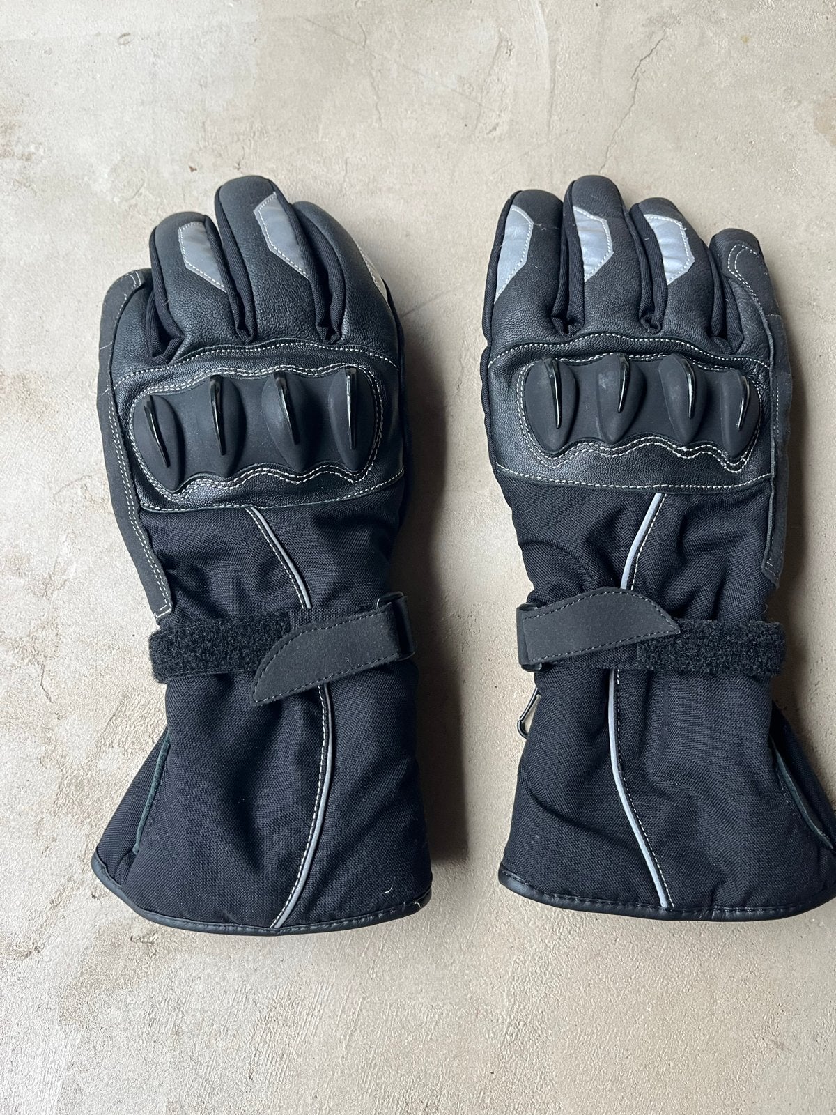 Zwarte motorhandschoenen met knokkelbescherming, Ophalen of Verzenden, Tweedehands, Dames, Handschoenen