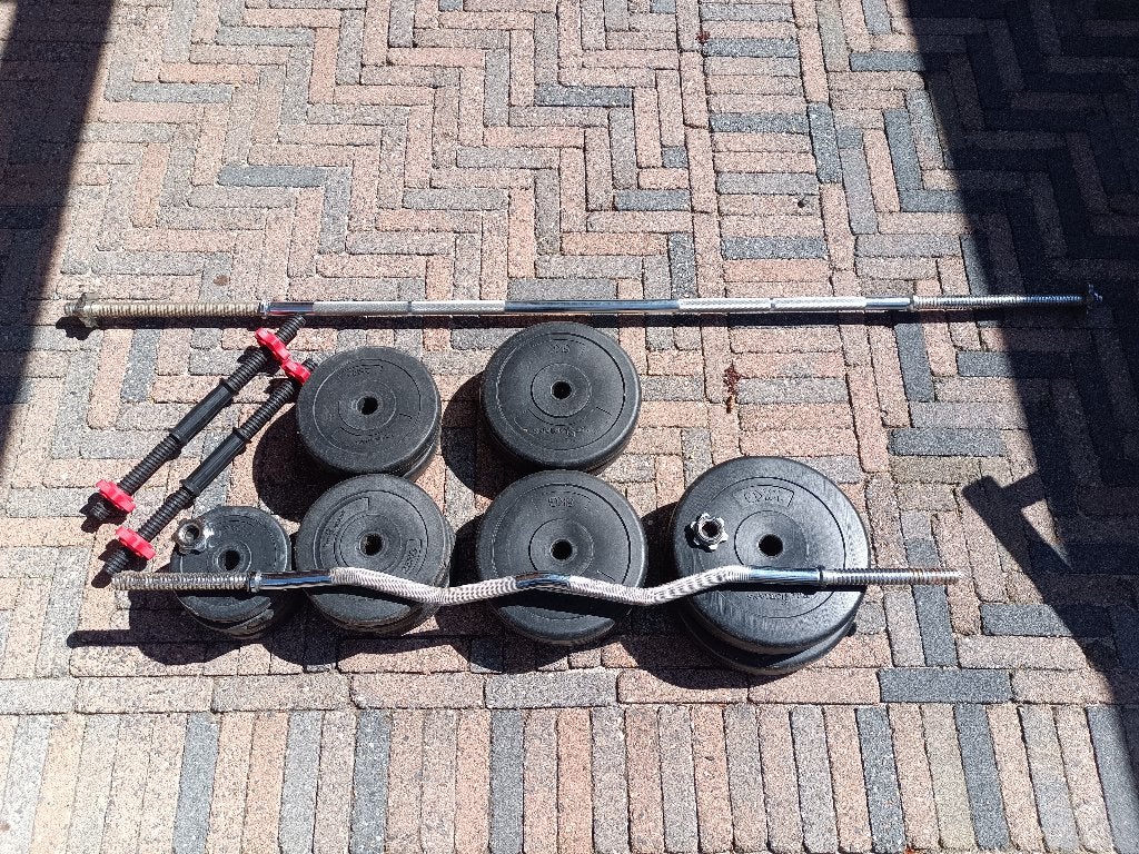 Halter en dumbell set met bankje en ophangbeugels, Ophalen, Gebruikt, Buik, Halterset