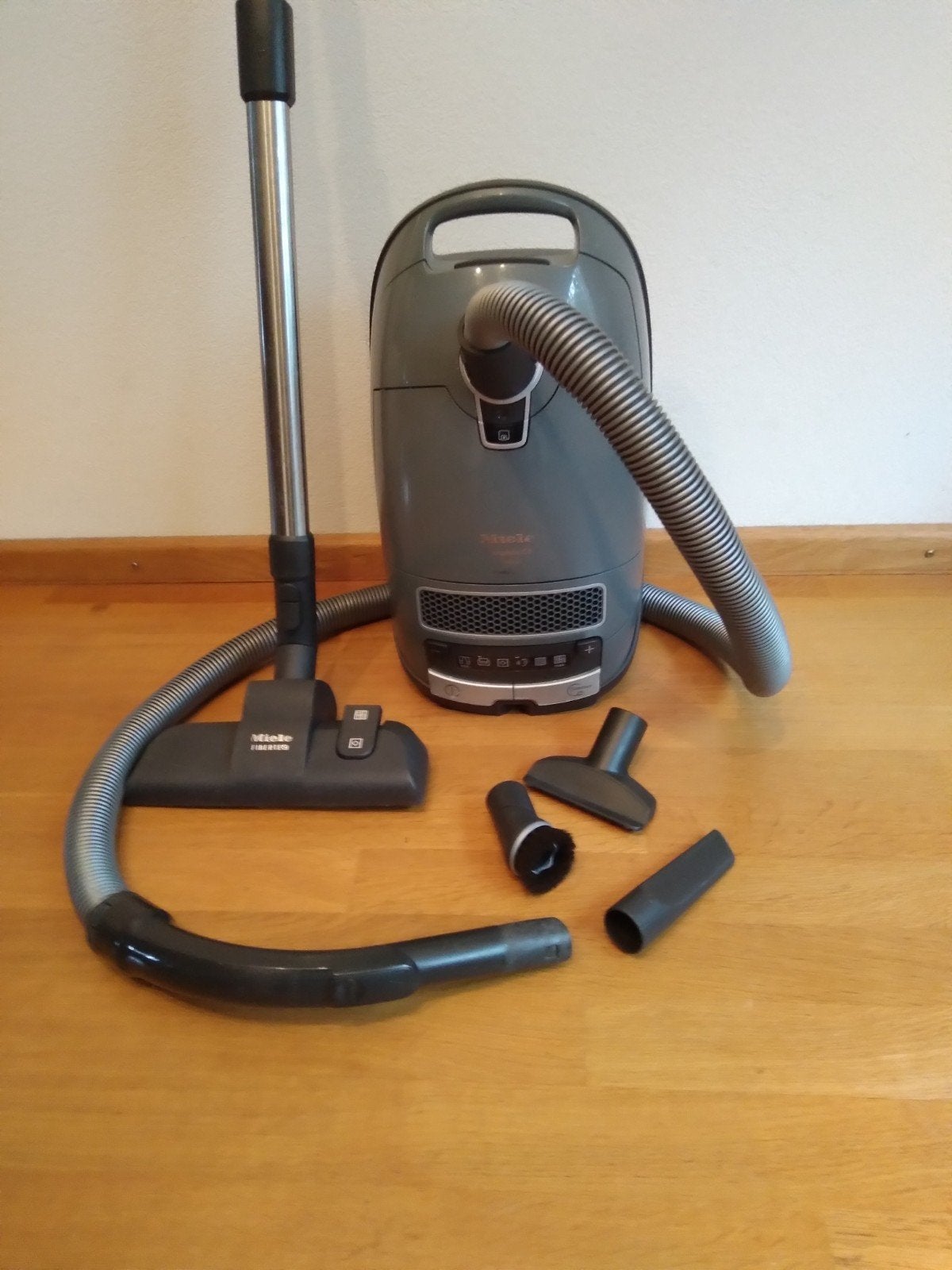 Miele Complete C3 Jubilee PowerLine, Stofzak, Gebruikt, Inclusief accessoires, Ophalen of Verzenden