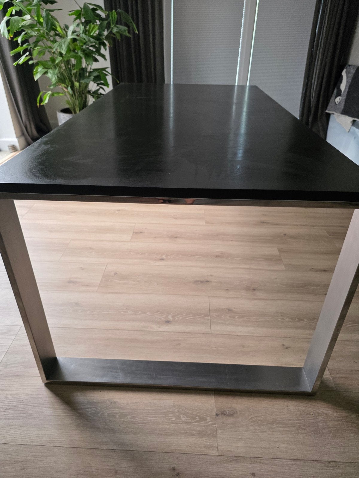 Hulsta tafel 185 cm T.E.A.B, Ophalen