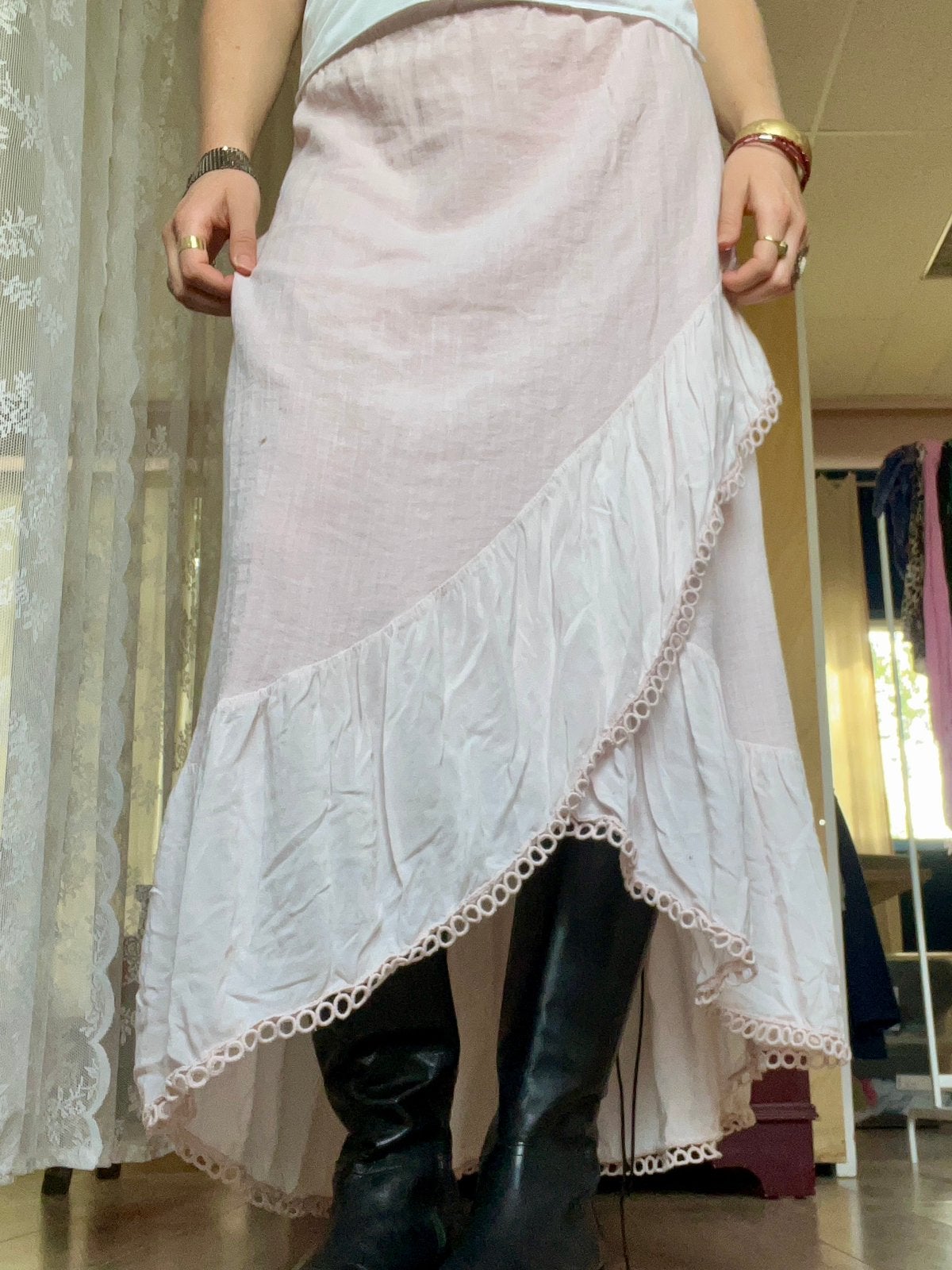 Vintage lichtroze lange maxi rok gelaagd met kant, linnen, Kleding | Dames, Maat 38/40 (M), Ophalen of Verzenden, Zo goed als nieuw