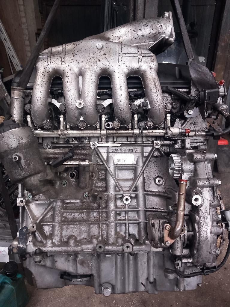 2.5 TDI AXD motor 96KW Volkswagen Transporter Caravelle, Gebruikt, Zuiderinslag 2 3833 BP, Leusden, Volkswagen, Ophalen of Verzenden