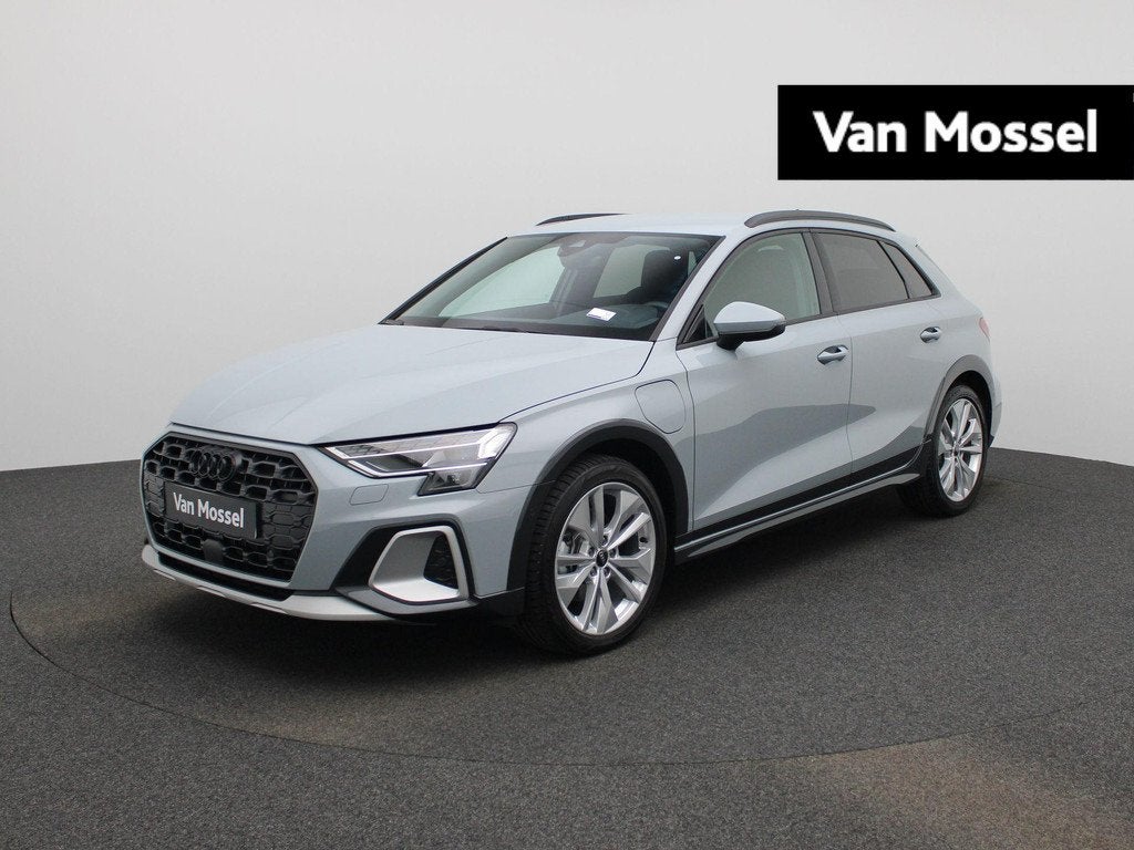 Audi A3 allstreet 40 TFSI e Advanced edition 204 PK | Automa, Auto's, Audi, 12 maanden, Stof, 4 cilinders, 150 min