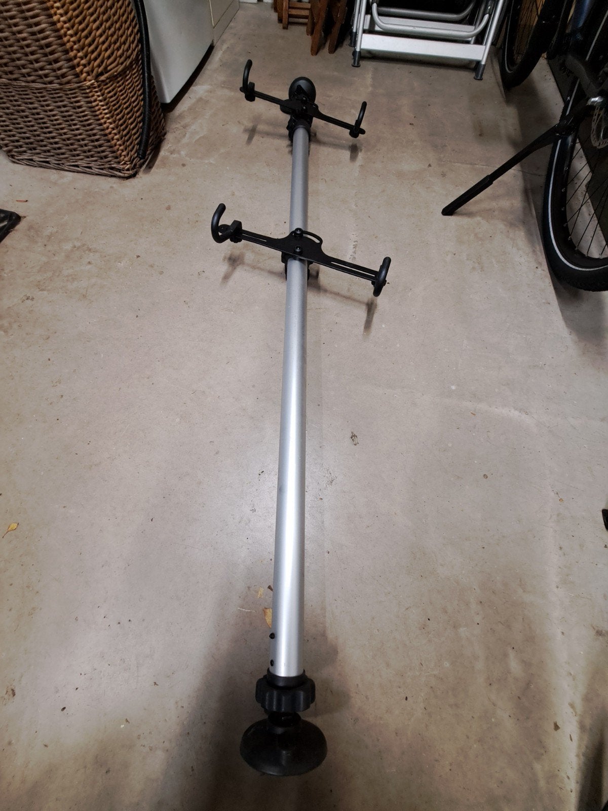 Fietsophangbeugel vloer/plafond voor 2 fietsen, Ophalen, Gebruikt