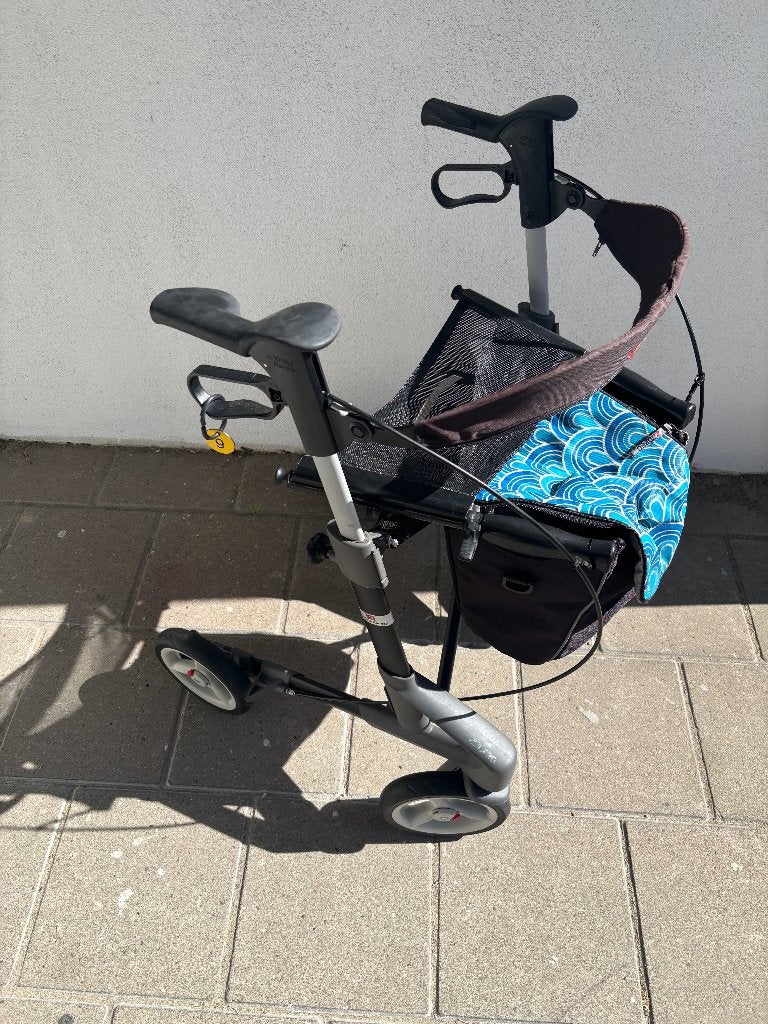 Nr 9... Topro Troja 5G M Zwart met tasje en rugleuning, Diversen, Rollators, Ophalen, Gebruikt, ., Opvouwbaar