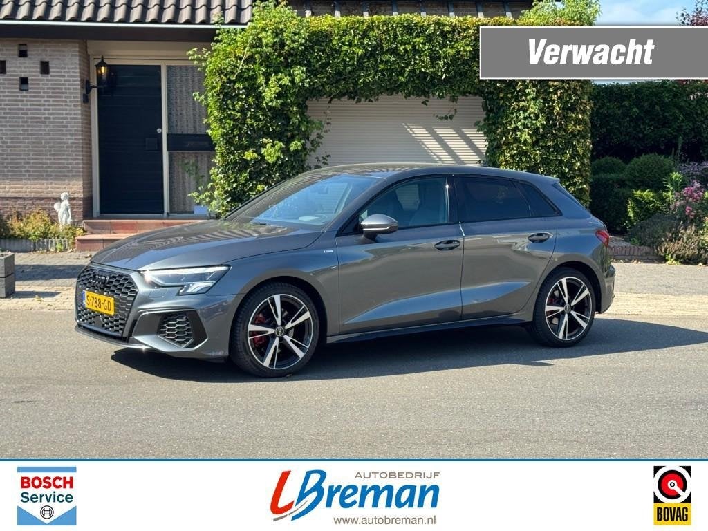 Audi A3 35 TFSI S-Line S-tronic Alcantara Camera etc, 4 cilinders, Bedrijf, 690 kg, Electronic Stability Program (ESP)