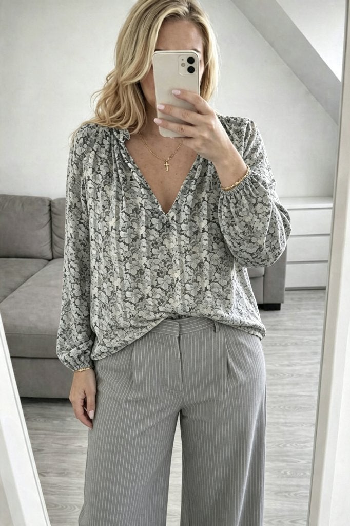 Blouse maat medium (valt ruim), Verzenden, Zo goed als nieuw, Maat 38/40 (M), Overige kleuren