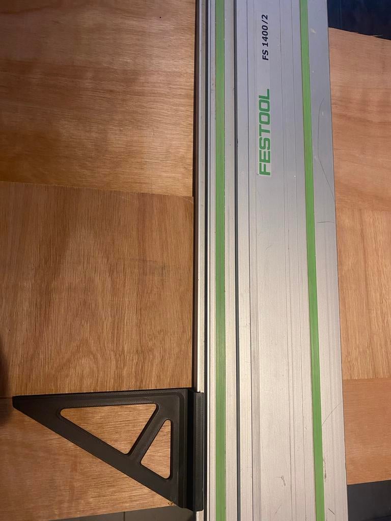 Festool haakse aanslag voor invalzaag - nauwkeurig afzagen, Gebruikt, Invalzaag, Ophalen of Verzenden, 30 tot 70 mm