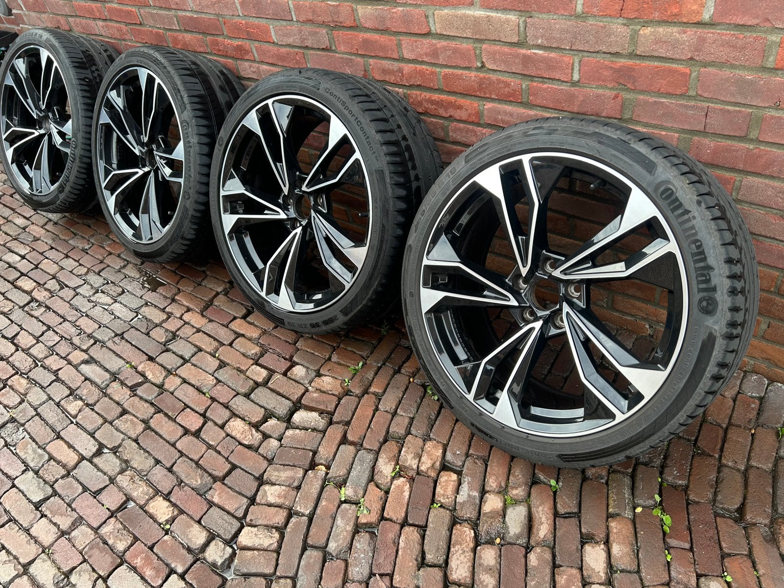 Nette set Audi velgen zwart gepolijst 255/35/19 ZR A4 A5, Gebruikt, 255 mm, Banden en Velgen, Personenwagen
