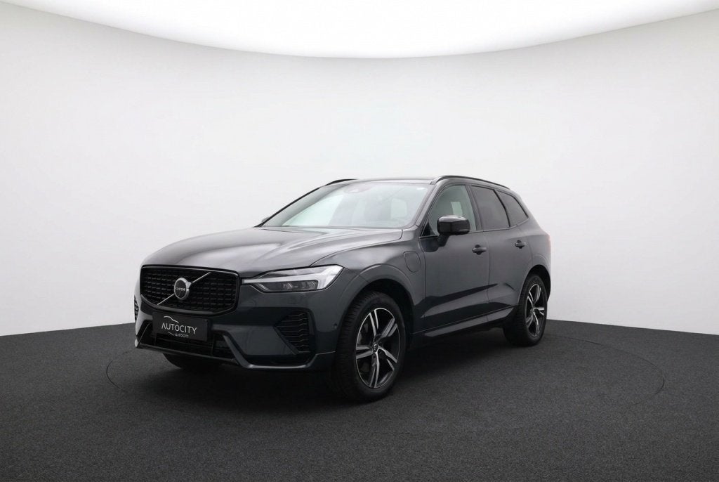 Volvo XC60 2.0 T8 AWD Plus Dark 455PK | Pano | Luchtvering |, Auto's, Automaat, Gebruikt, 2063 kg, 4 cilinders