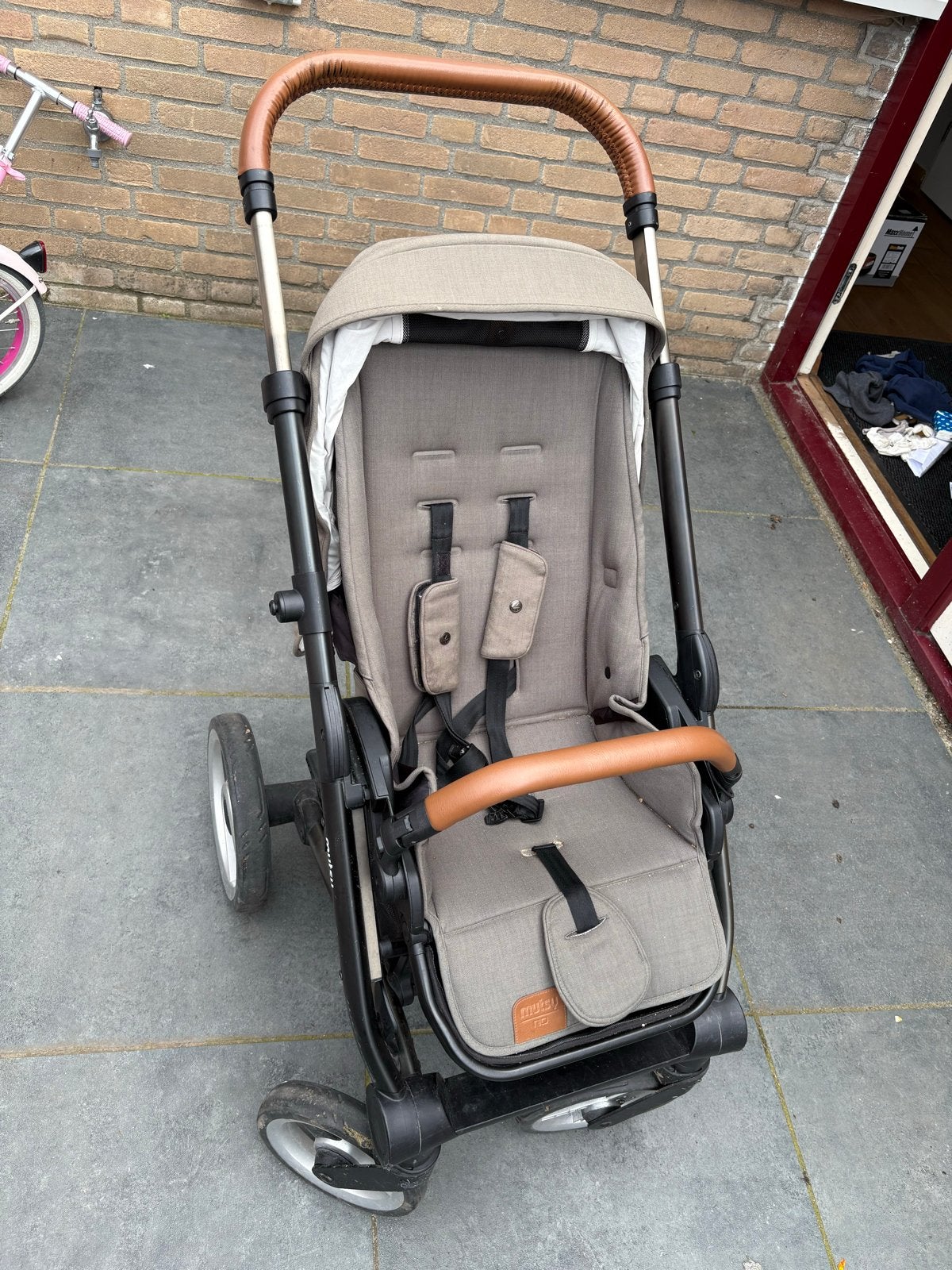 Mutsy Nio Kinderwagen Compleet met Accessoires, Kinderen en Baby's, Kinderwagens en Combinaties, Ophalen, Gebruikt, Combiwagen