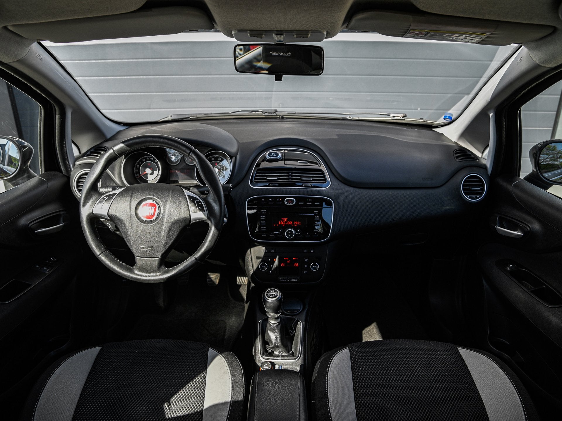 Fiat Punto Evo 0.9 TwinAir Easy | Climate control | Cruise c, Auto's, Fiat, Voorwielaandrijving, Euro 5, Gebruikt, Zwart