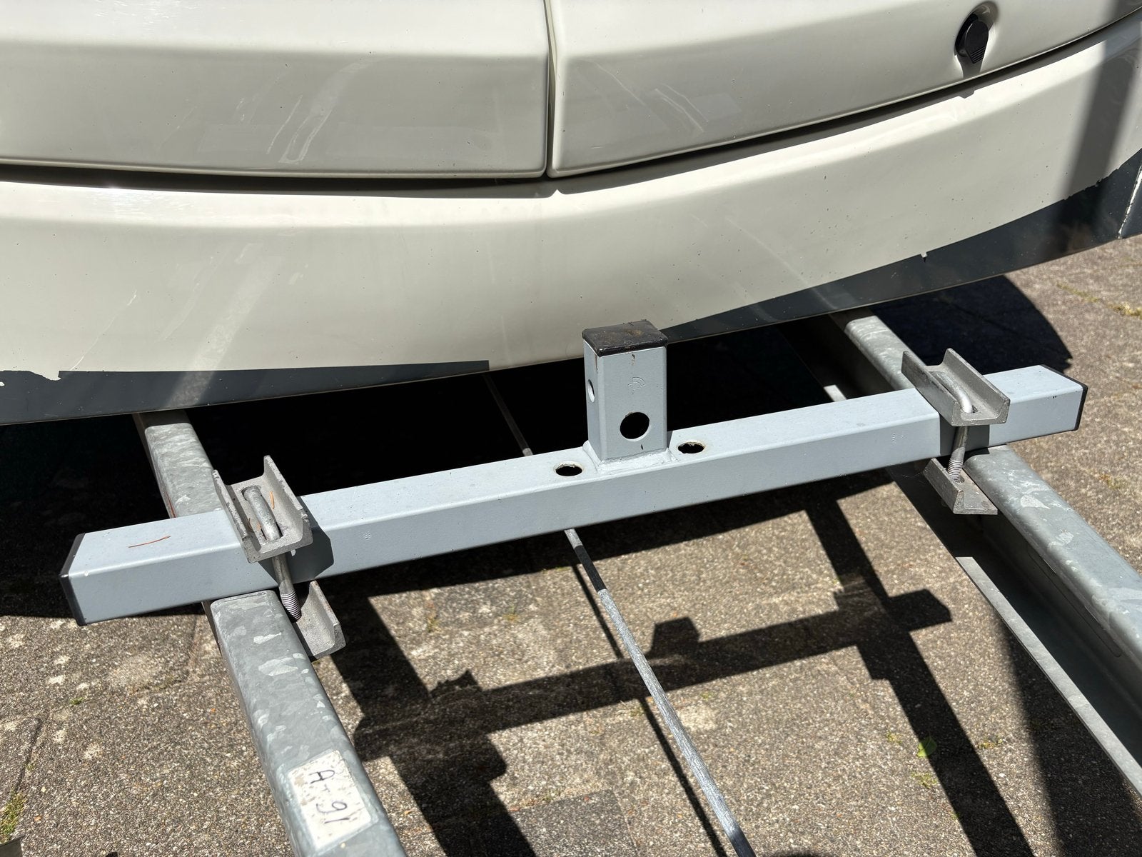 Fietsendrager voor caravan (incl montagebalk voor dissel), Ophalen, Gebruikt