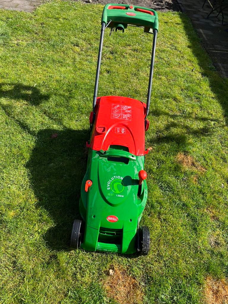 Brill Evolution 36EF elektrische grasmaaier, Tuin en Terras, Grasmaaiers, Gebruikt, Elektrische grasmaaier, 30 t/m 39 cm, Cirkelmaaier