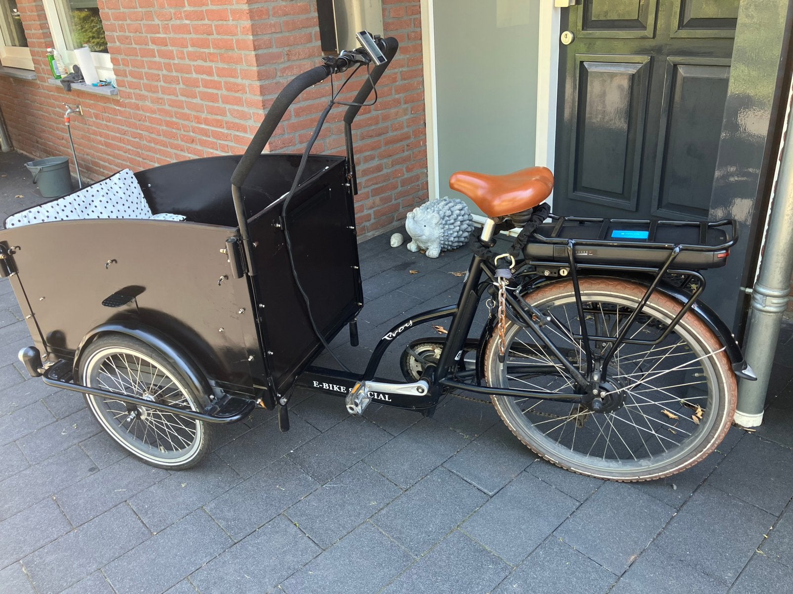 Elektrische bakfiets Troy, 4 kinderen of meer, Gebruikt, Huif, Schijfrem