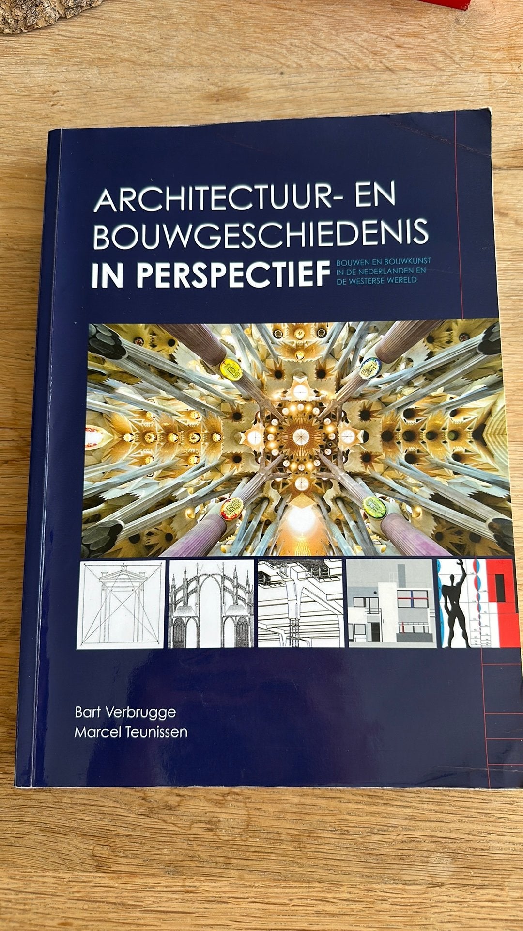Architectuur- en bouwgeschiedenis in perspectief, Boeken, Schoolboeken, Gelezen, VWO, Geschiedenis, Ophalen of Verzenden
