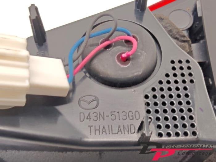 Achterlicht links van een Mazda 2, Gebruikt, -, -, Ophalen of Verzenden