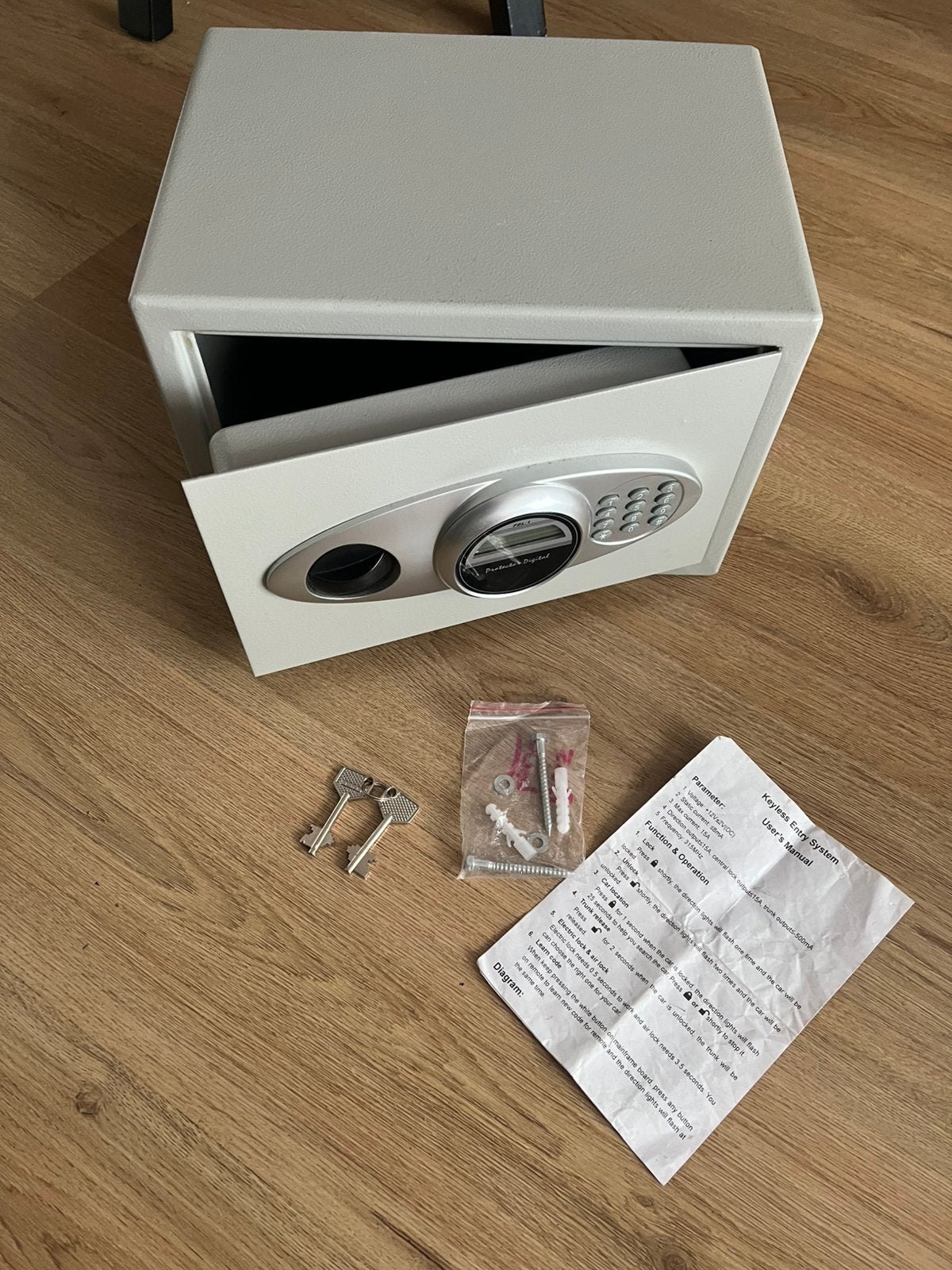 Elektronische Kluizen, Ophalen, Zo goed als nieuw
