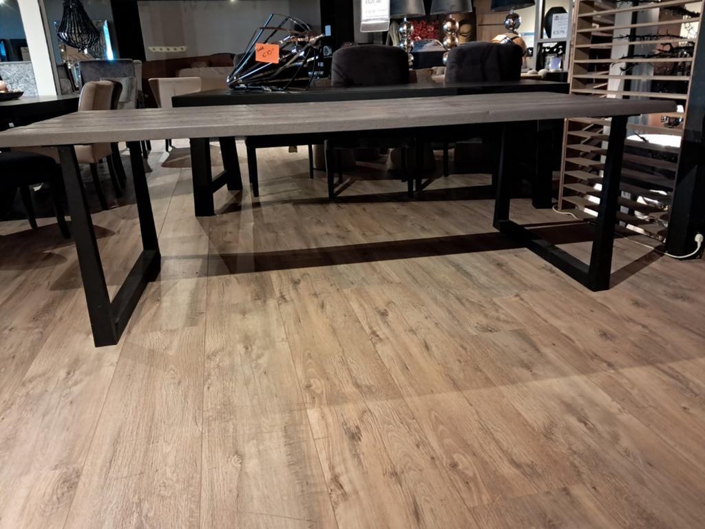 Eetkamer tafel VAN €1495 VOOR € 449, Ophalen