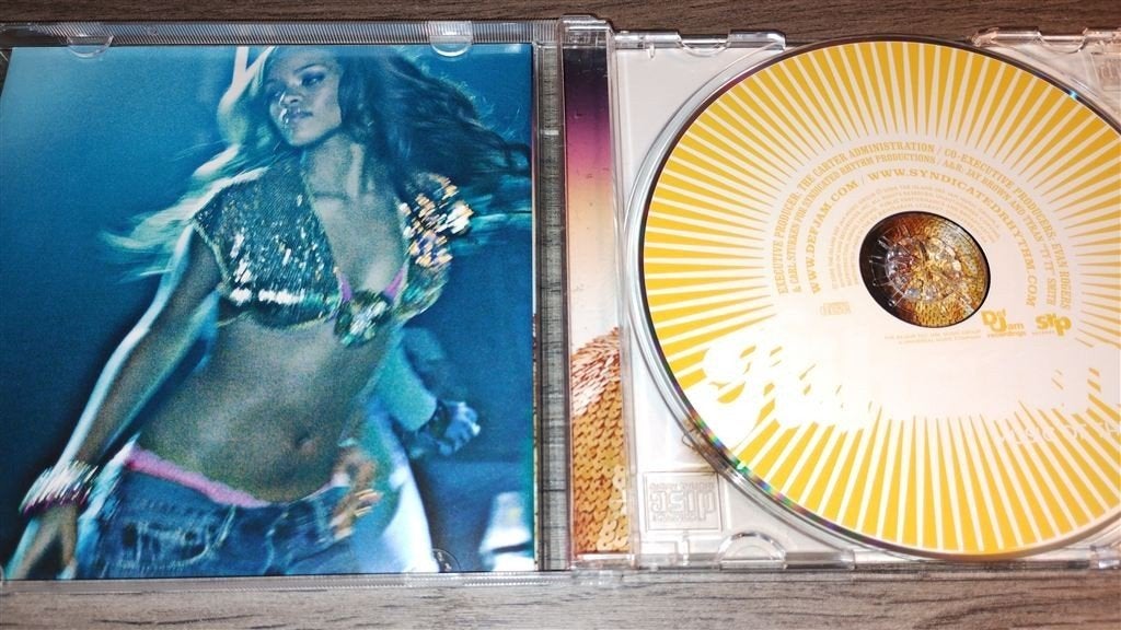 Rihanna - Music Of The Sun, Ophalen of Verzenden, Gebruikt, Pop