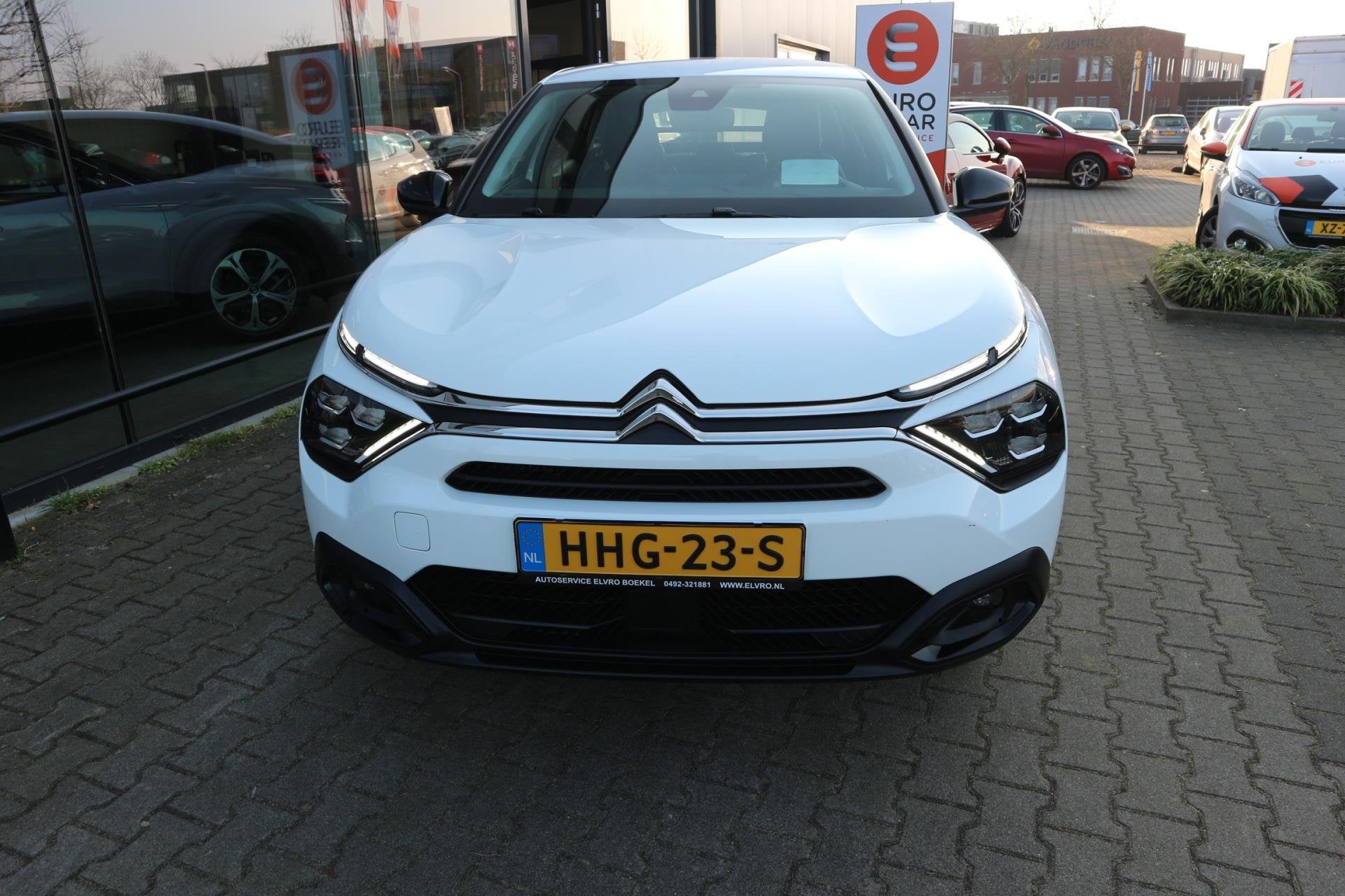 Citroen C4 1.2 Puretech Feel Pack AUTOMAAT NAVI CAMERA HEAD-, Auto's, Stof, Gebruikt, Euro 6, 1199 cc