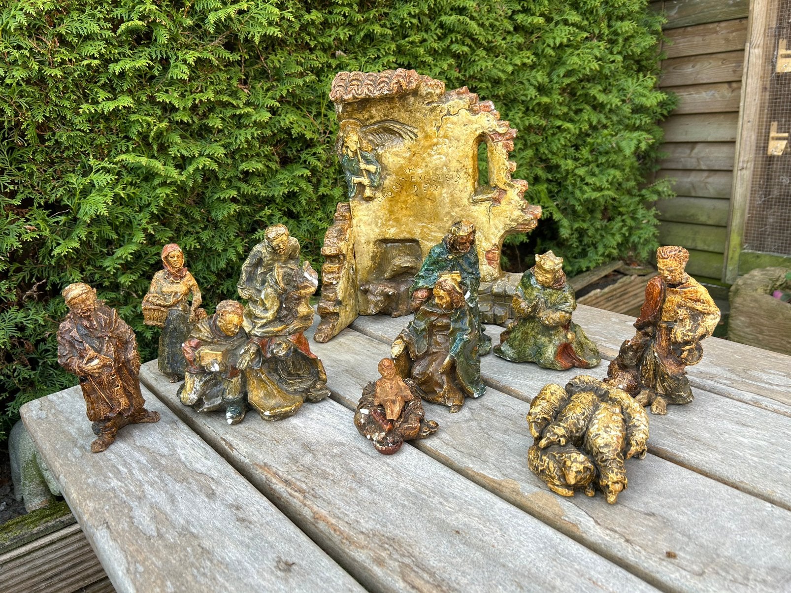 Antieke gipsen kerstgroep zoldervondst, Antiek en Kunst, Ophalen of Verzenden