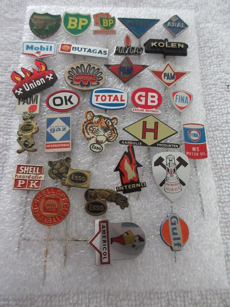 30 speldjes brandstof ., Verzamelen, Ophalen of Verzenden, Gebruikt, Merk, Speldje of Pin