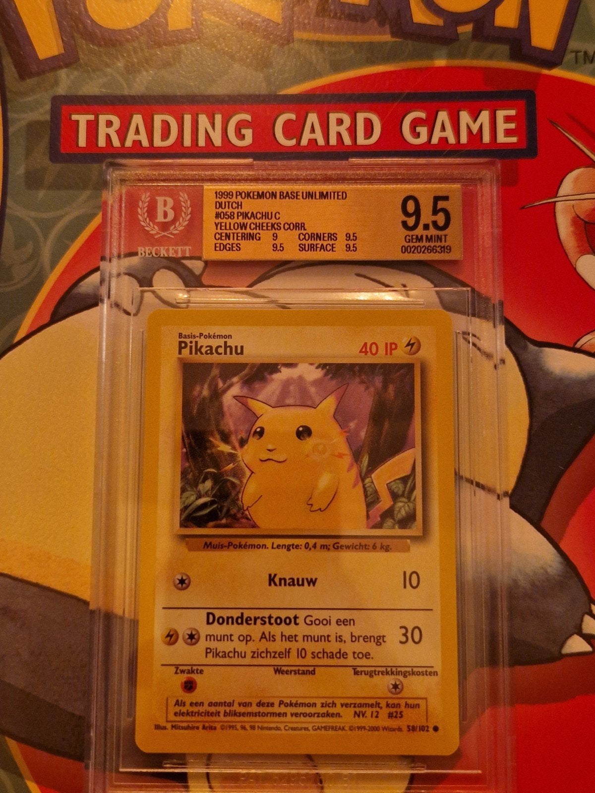 Pikachu Beckett 9.5, Hobby en Vrije tijd, Verzamelkaartspellen | Pokémon, Ophalen of Verzenden, Zo goed als nieuw
