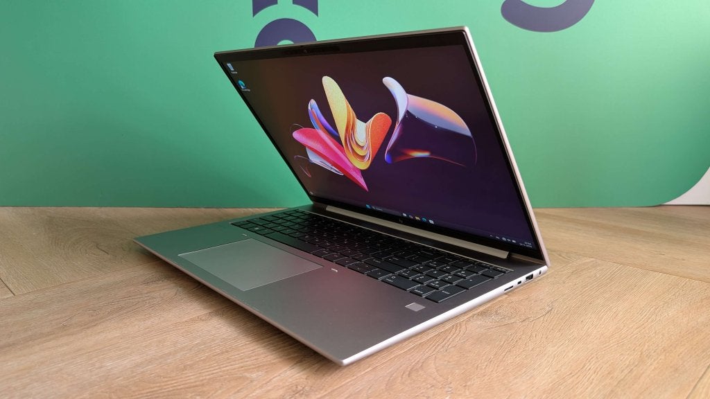 HP ZBook FireFly 16 G10 - Core i7-1365 / 32GB / RTX A500 4GB