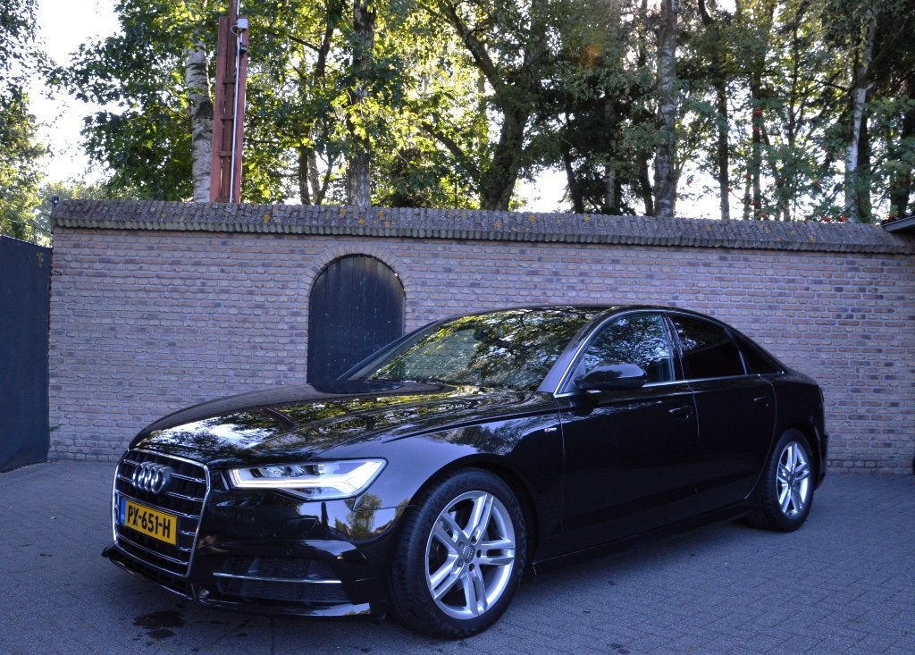 Audi A6 1.8 TFSi S Edition190pk S Tronic  Bose Stoelverw., Auto's, Bruin, Leder en Stof, Particulier, Sedan