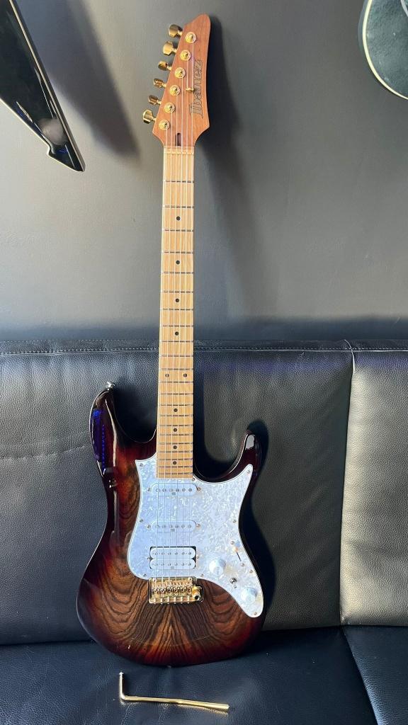 Ibanez AZ224BCG Premium, Ophalen of Verzenden, Zo goed als nieuw, Solid body, Ibanez