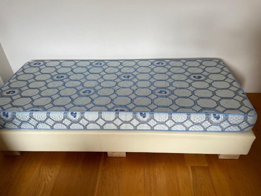Bed met Pullman boxspring matras € 10!, Ophalen, Gebruikt, Eenpersoons, Beige