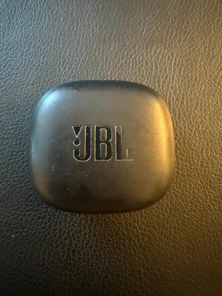 Original JBL Wave Flex black charging case, Gebruikt, Zwart, Ophalen of Verzenden, JBL