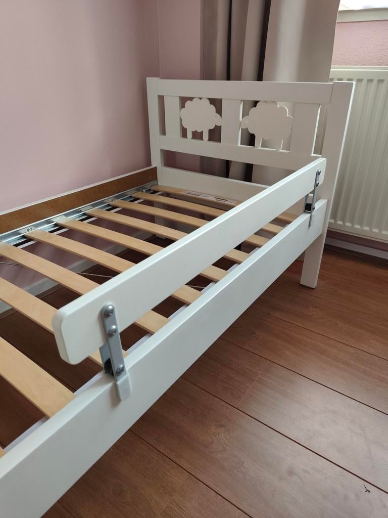 Wit kinderbed met lattenbodem en uitvalbeveiliging, Gebruikt, 70 tot 85 cm, 140 tot 160 cm, Ophalen