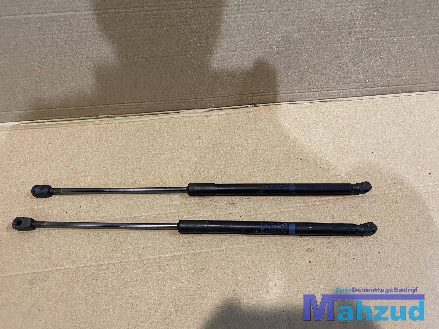 Mercedes A klasse W176 achterklep gasveer set, Gebruikt, Mercedes-Benz AG, Mercedes-Benz, Ophalen of Verzenden