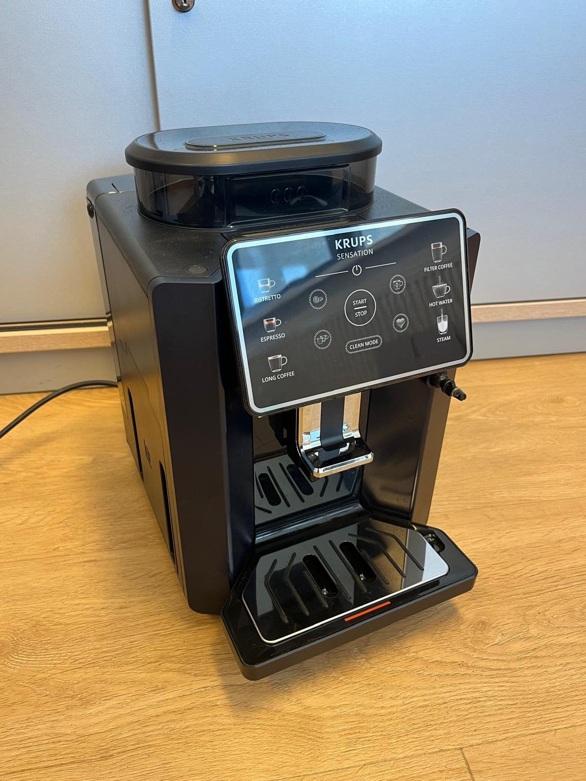 Krups Sensation C50 volautomaat, Koffiemachine, Zo goed als nieuw, 2 tot 4 kopjes, Afneembaar waterreservoir