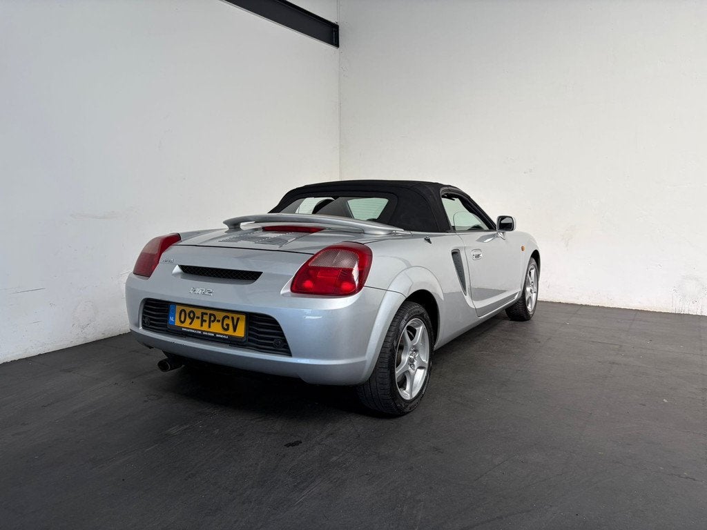 Toyota MR2 1.8-16v VVT-i (bj 2000), Auto's, Cabriolet, Bedrijf, Handgeschakeld, 2 stoelen