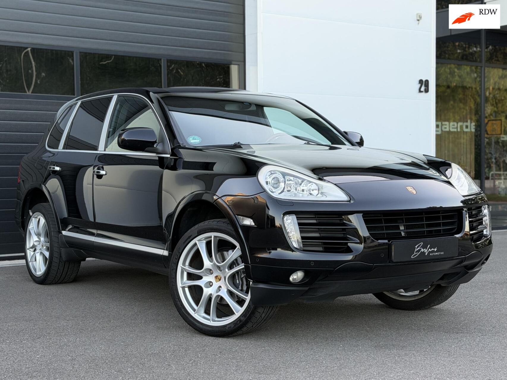 Porsche Cayenne 3.6 Eerlijke auto!|Carplay|Luchtvering|Trekh, Cayenne, Gebruikt, Zwart, 3598 cc