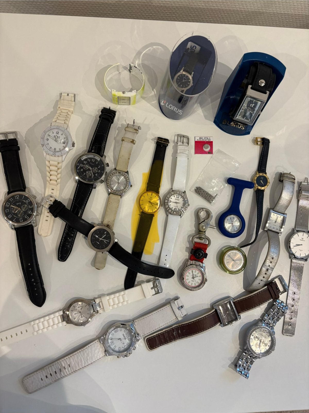 Partij vintage horloges, inclusief gucci, Overige merken, Staal, Gebruikt, Polshorloge