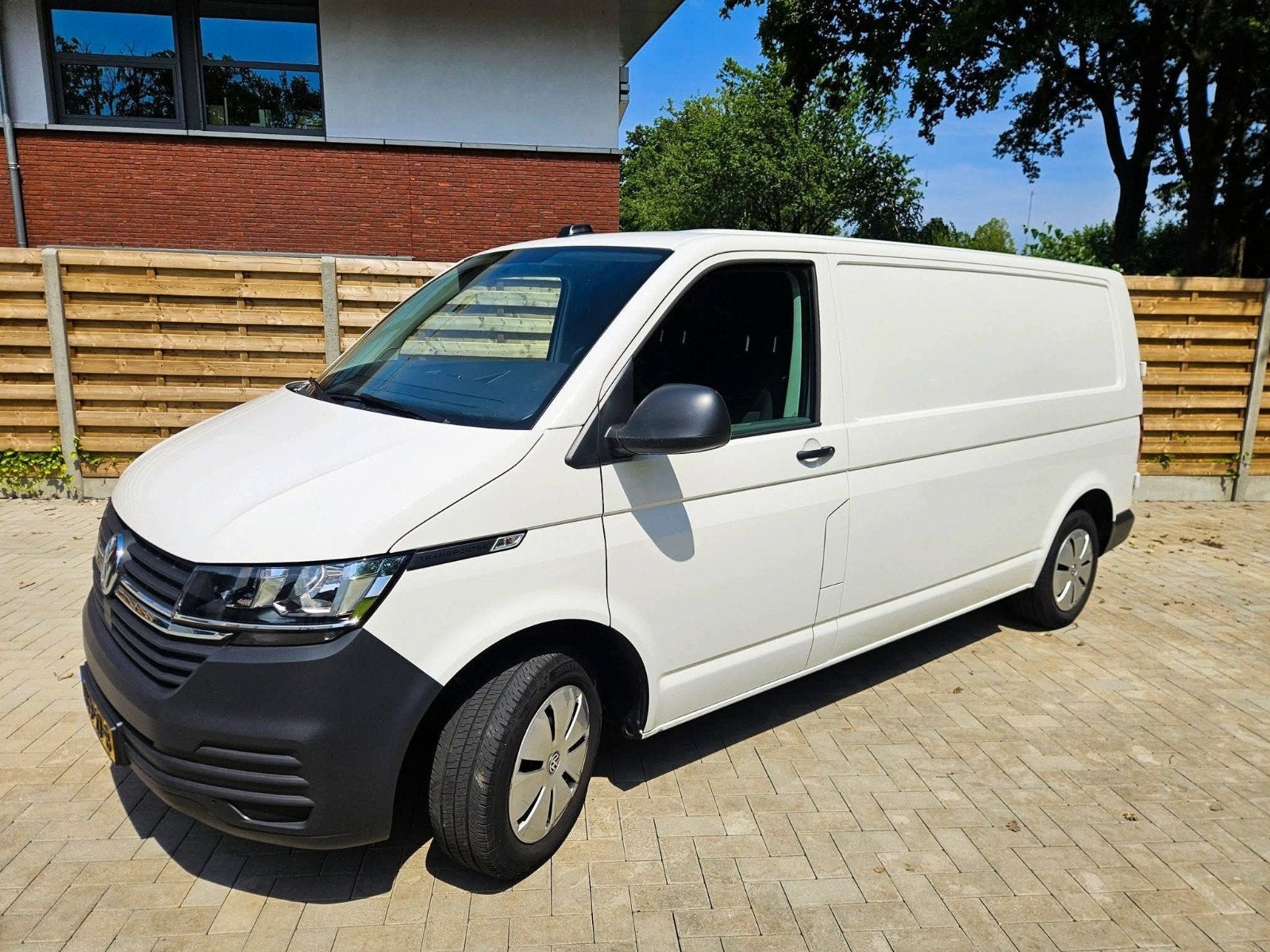 Volkswagen Transporter GB 2.0 TDI 110pk L2h1 340/2800 2023, Auto's, Voorwielaandrijving, Stof, Euro 6, 4 cilinders