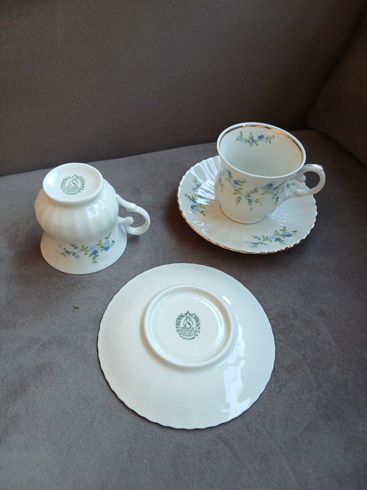 Set van 2 kop en schotel Royal China Seltmann Weiden W. Ger, Antiek en Kunst, Ophalen of Verzenden