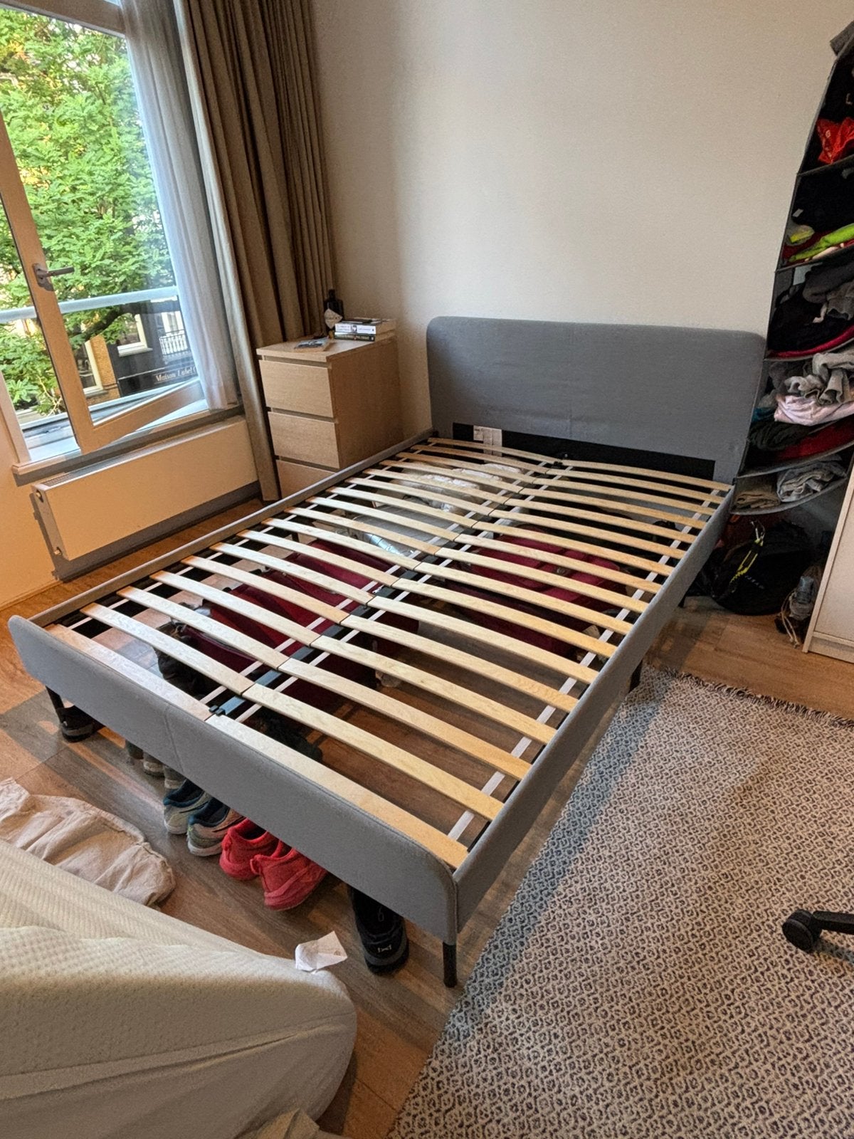 Bed frame 140x200, Tweepersoons, Zo goed als nieuw, Hout, 140 cm
