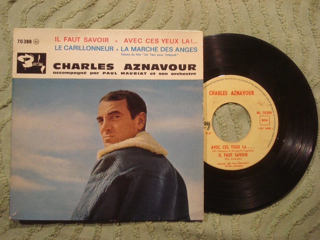Charles Aznavour 7" Vinyl EP: ‘Il faut savoir’ (België), 7 inch, Ophalen of Verzenden, Zo goed als nieuw, EP