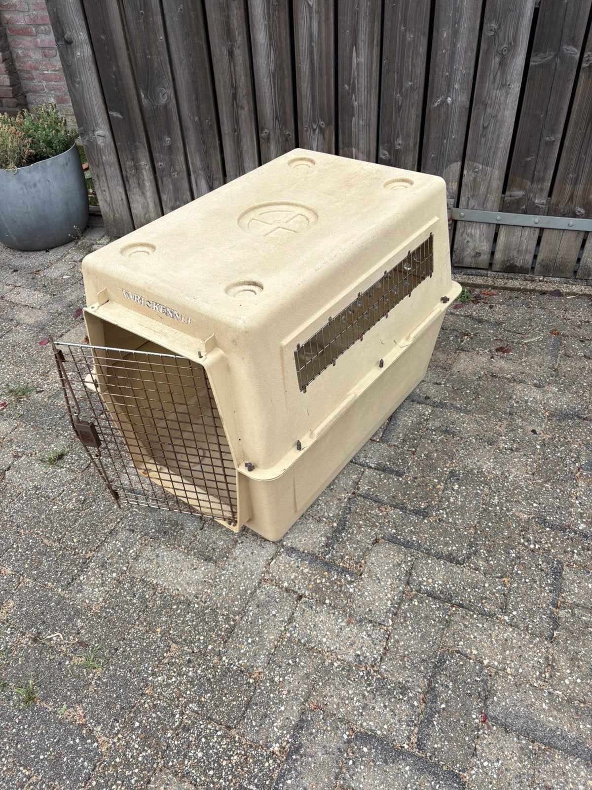 Vario kennel box bench, Ophalen, Gebruikt, 75 tot 110 cm