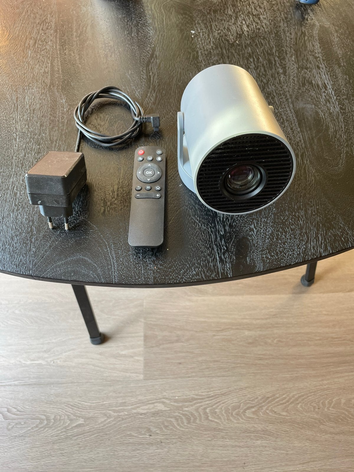 HY300Pro+ Smart Projector - Zo goed als nieuw, Ophalen of Verzenden, Zo goed als nieuw, LED, Full HD (1080)
