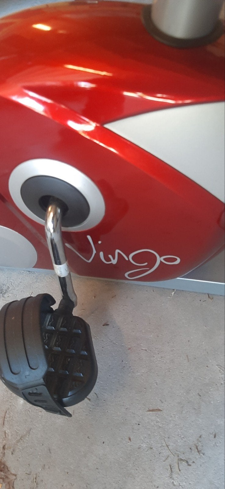 Hometrainer Vingo Rossler - Compact en Gebruikt, Ophalen, Gebruikt, Metaal, Benen