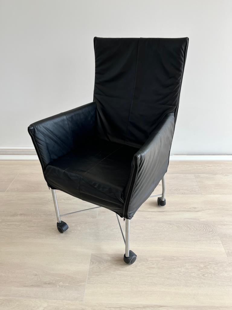 Montis Chaplin zwart met rvs onderstel en wielen, Ophalen, Gebruikt, Leer, Eén